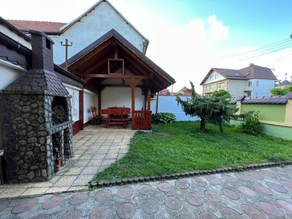 Flh - Mira Apartments Sibiu Esterno foto