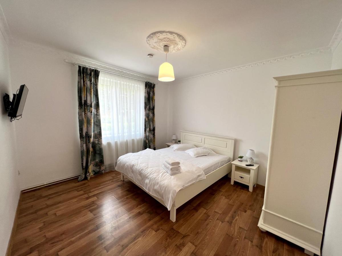 Flh - Mira Apartments Sibiu Esterno foto