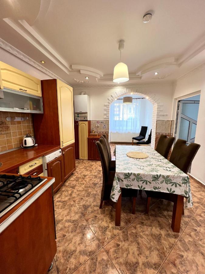 Flh - Mira Apartments Sibiu Esterno foto
