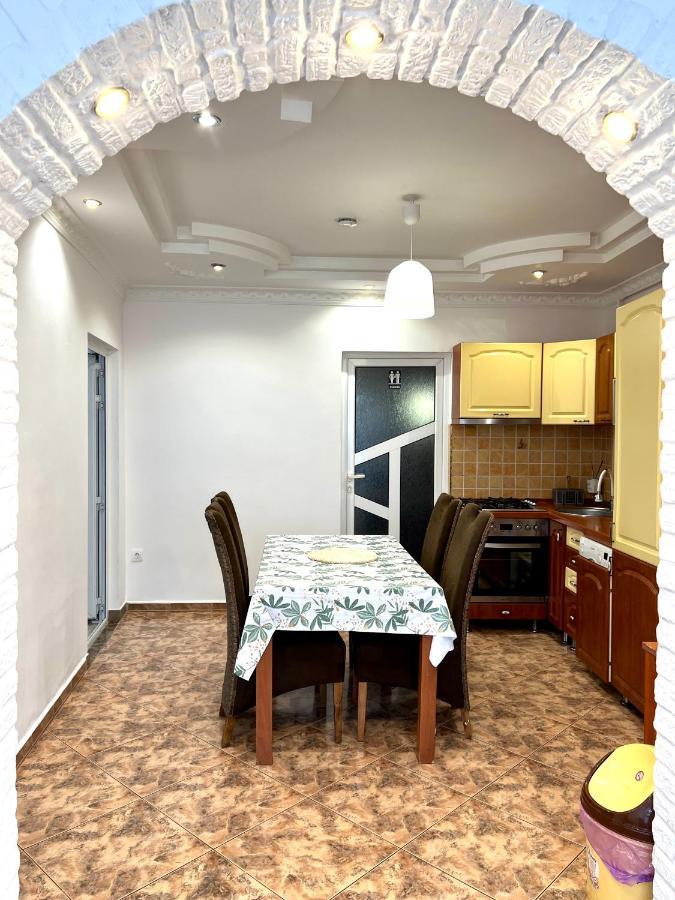 Flh - Mira Apartments Sibiu Esterno foto