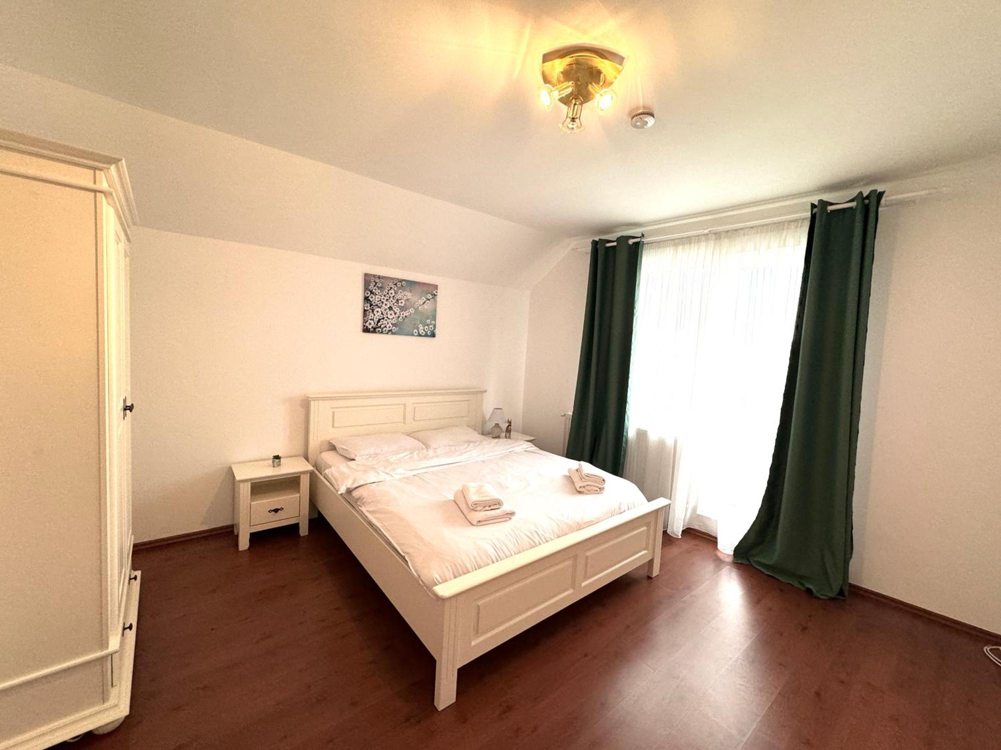 Flh - Mira Apartments Sibiu Esterno foto