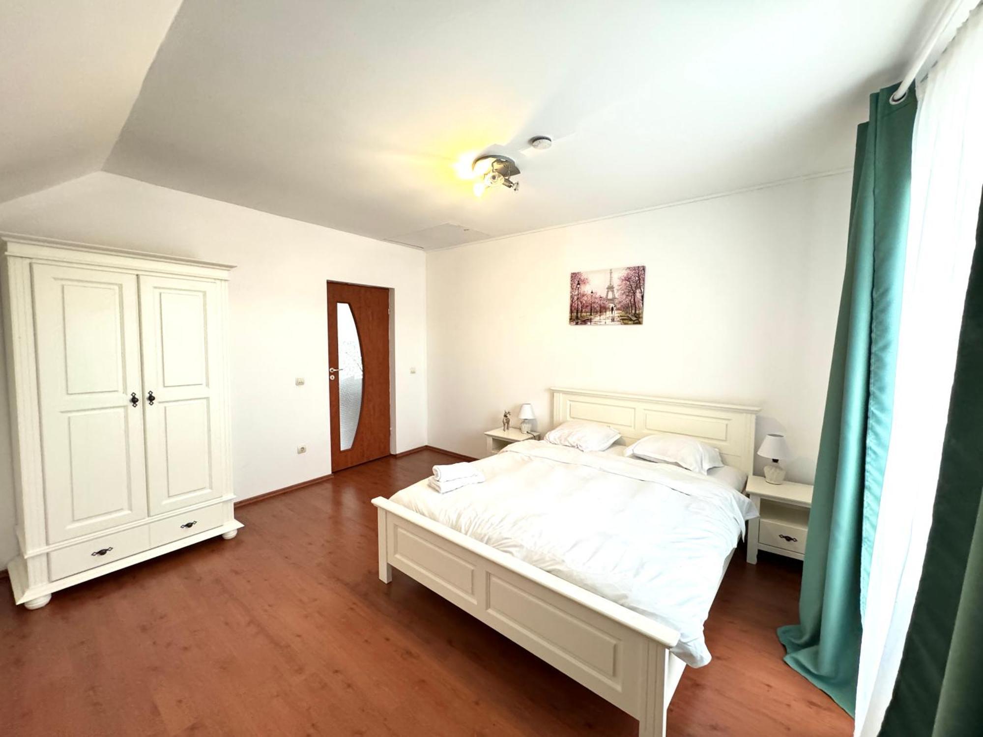 Flh - Mira Apartments Sibiu Esterno foto